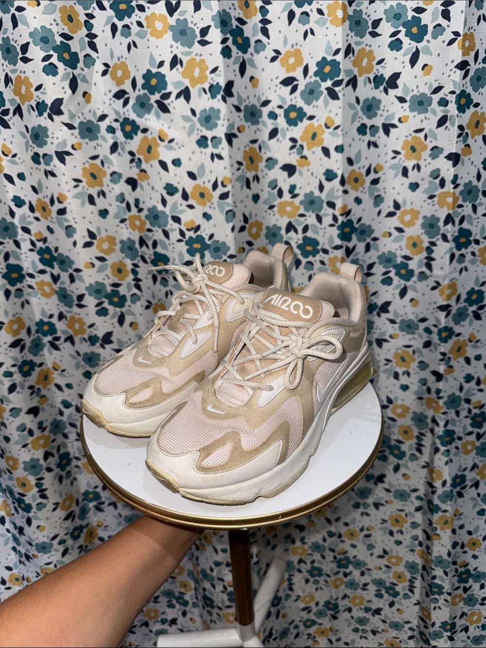 Nike Women’s Beige and White Chunky Sneakers